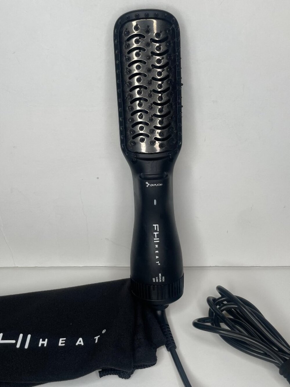 FHI Heat The Polisher Pro Air Drying Brush Plasma Ion Blowout Paddle Heated Tool